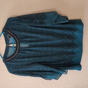 Women's Top